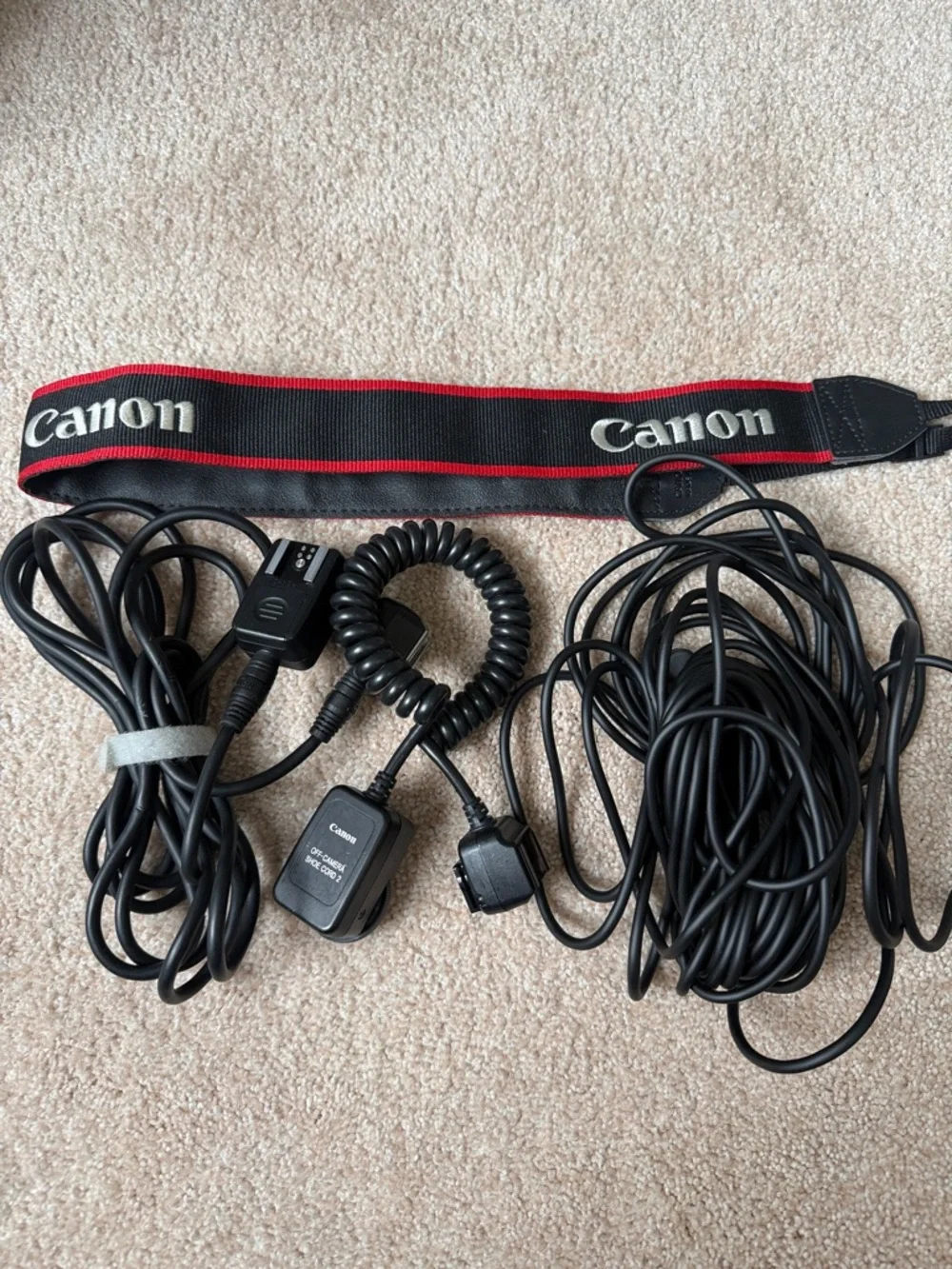 Canon Cables Bundle including Canon off camera shoe 2